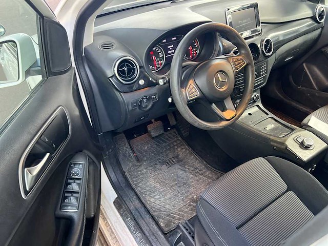 Mercedes-benz b-klasse 220 d ambition, xl-646-z - afbeelding 8 van  11
