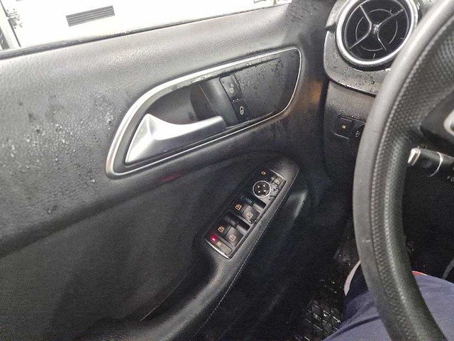 Mercedes-benz b-klasse 220 d ambition, zf-322-p - afbeelding 10 van  10