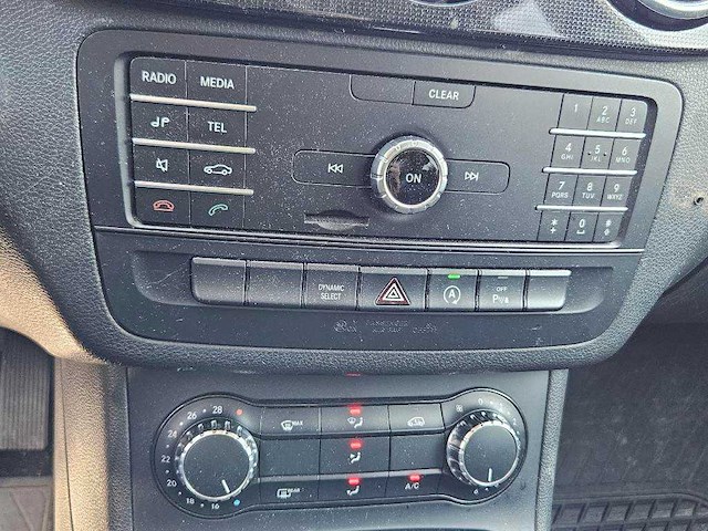 Mercedes benz b klasse 220 d ambition , zf-562-b - afbeelding 2 van  15