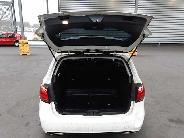Mercedes benz b-klasse 220 d ambition , zf-577-b - afbeelding 5 van  6