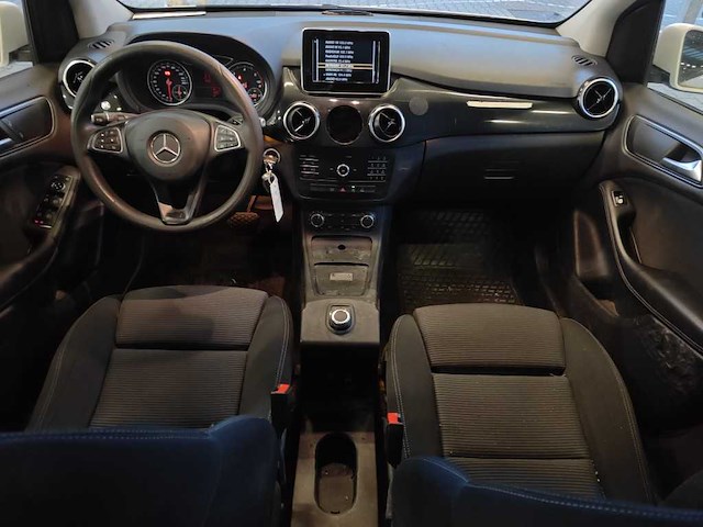 Mercedes-benz b-klasse 220 d ambition, zf-582-b - afbeelding 8 van  10