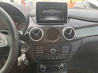 Mercedes-benz b-klasse 220 d ambition , zf-584-b - afbeelding 2 van  4