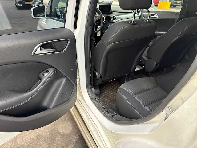 Mercedes-benz b-klasse 220 d ambition zf-590-b - afbeelding 11 van  14