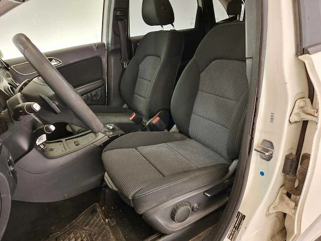 Mercedes-benz b-klasse 220 d ambition , zh-411-b - afbeelding 4 van  16