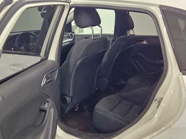 Mercedes-benz b-klasse 220 d, sp-878-b - afbeelding 8 van  16