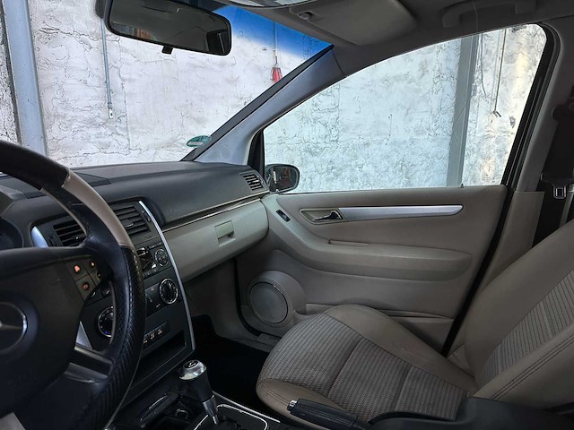 Mercedes-benz b170 b-klasse 114pk 2005, 14-rp-bs - afbeelding 8 van  39