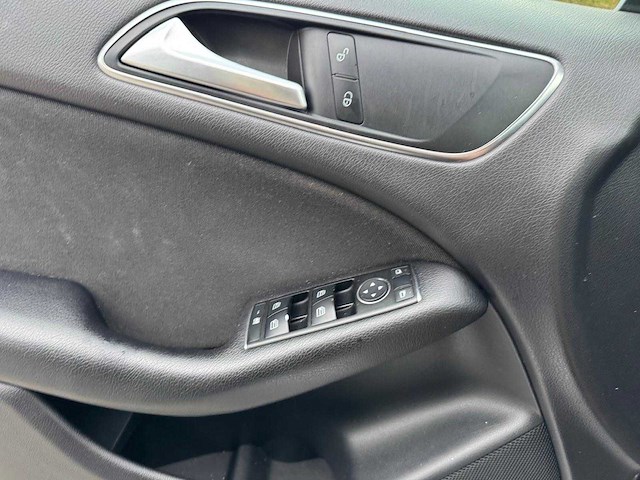 Mercedes-benz b180 ambition, 92-trf-5 - afbeelding 16 van  23