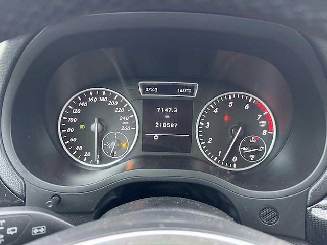 Mercedes-benz b180 ambition, 92-trf-5 - afbeelding 23 van  23