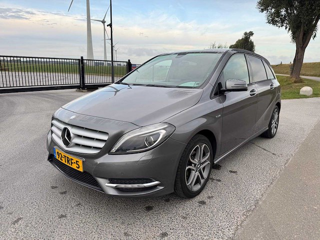 Mercedes-benz b180 ambition, 92-trf-5 - afbeelding 1 van  23