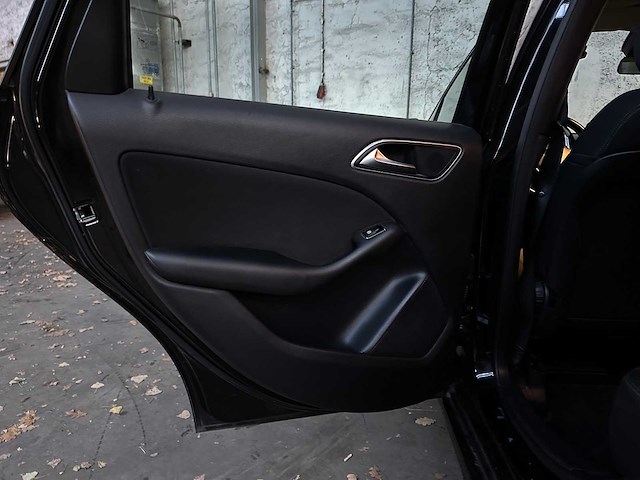 Mercedes-benz b180 ambition b-klasse 122pk 2012, 97-xkz-4 - afbeelding 24 van  38