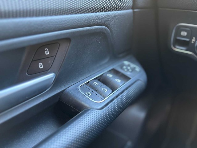 Mercedes-benz b180 business solution automaat; zg-720-h - afbeelding 7 van  17