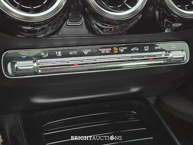 Mercedes-benz b180d launch edition premium 116pk 2019 b-klasse, l-741-hp - afbeelding 4 van  31