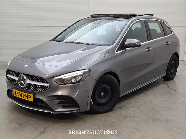 Mercedes-benz b180d launch edition premium 116pk 2019 b-klasse, l-741-hp - afbeelding 1 van  31