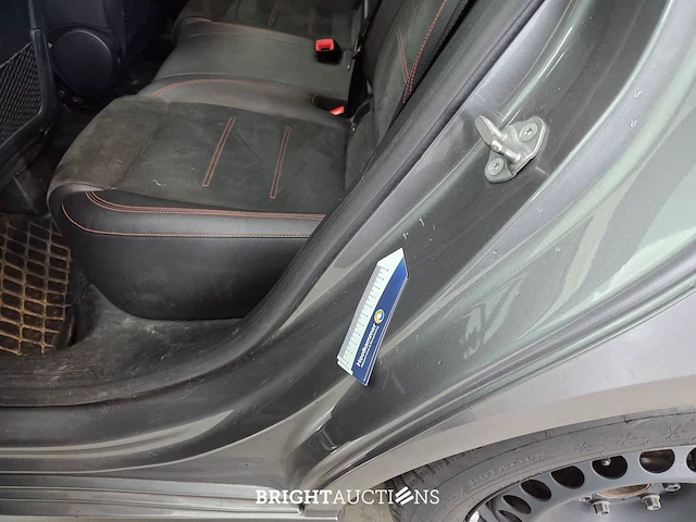 Mercedes-benz b180d launch edition premium 116pk 2019 b-klasse, l-741-hp - afbeelding 20 van  31