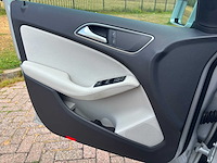 Mercedes-benz b200 ambition automaat, xz-470-v - afbeelding 3 van  6