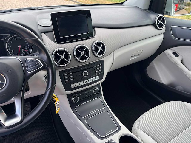 Mercedes-benz b200 ambition automaat, xz-470-v - afbeelding 5 van  24