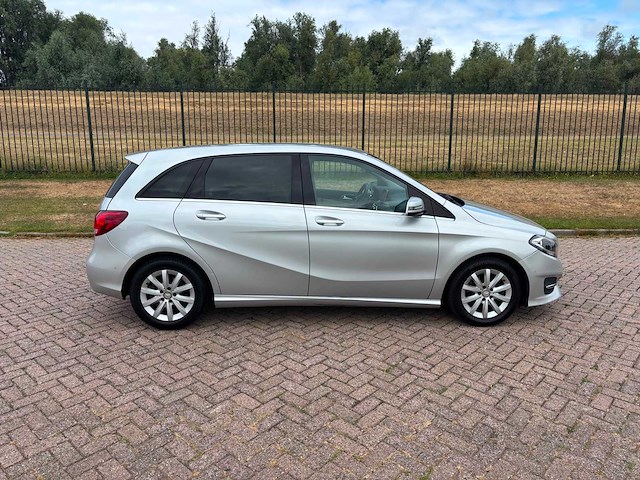 Mercedes-benz b200 ambition automaat, xz-470-v - afbeelding 21 van  24