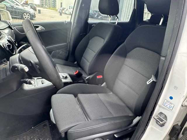 Mercedes-benz b220 d ambition automaat, g-410-fg - afbeelding 8 van  11