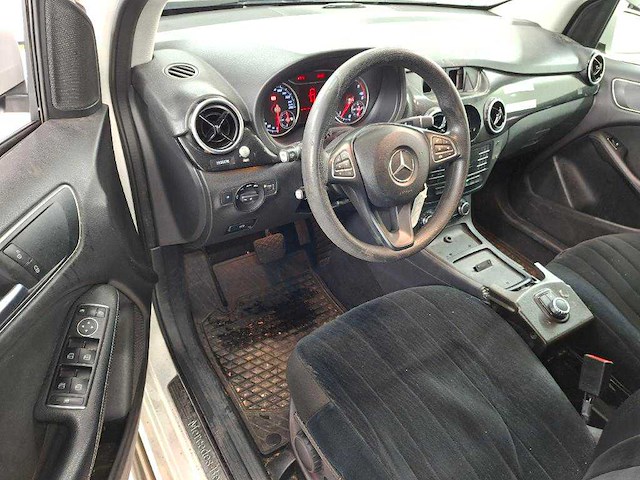 Mercedes-benz b220 d ambition automaat, g-502-fj - afbeelding 9 van  12