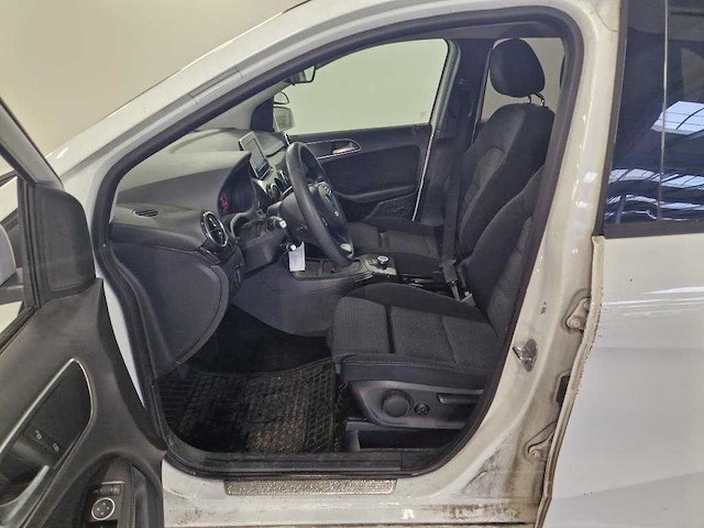 Mercedes-benz b220 d ambition automaat, tx-137-l - afbeelding 8 van  11