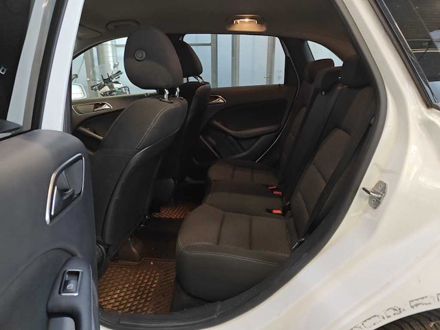 Mercedes-benz b220 d ambition automaat, zp-248-r - afbeelding 7 van  8
