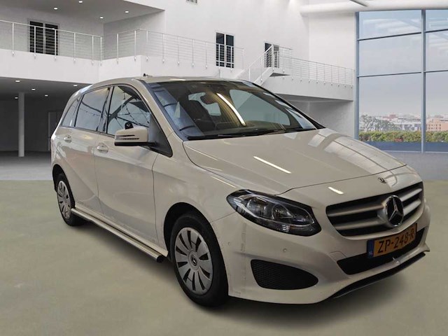 Mercedes-benz b220 d ambition automaat, zp-248-r - afbeelding 3 van  8