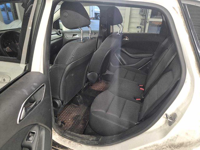 Mercedes-benz b220 d business, xp-009-r - afbeelding 8 van  9