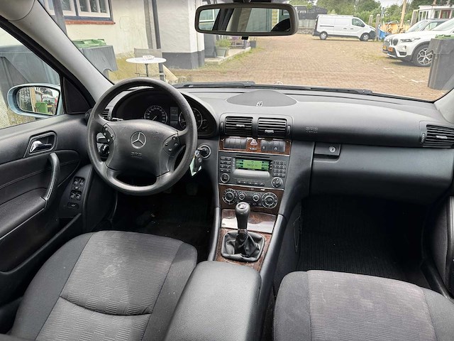 Mercedes-benz c-klasse 180 k. classic 23-rl-lj - afbeelding 4 van  25