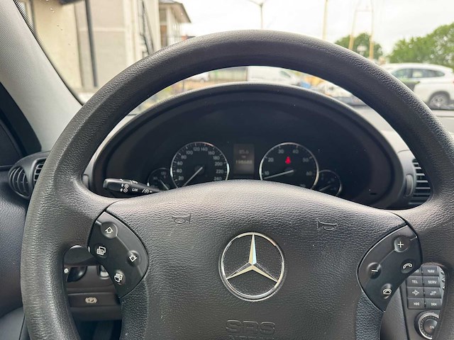 Mercedes-benz c-klasse 180 k. classic 23-rl-lj - afbeelding 10 van  25
