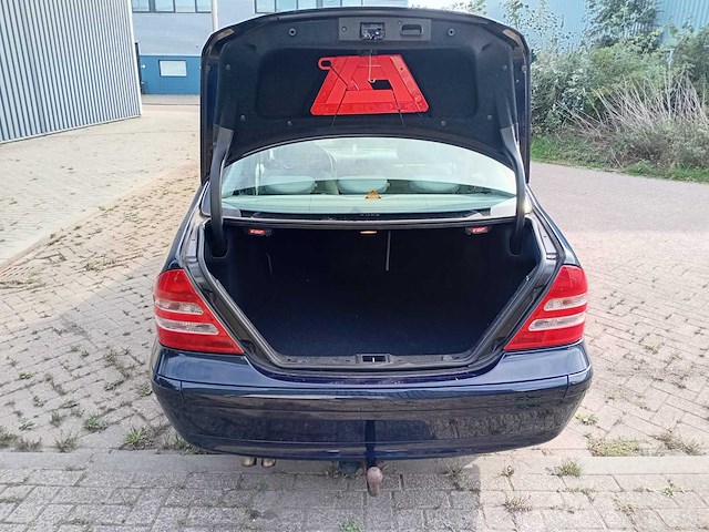 Mercedes-benz c-klasse 180 k. classic , 36-lh-bn - afbeelding 23 van  27