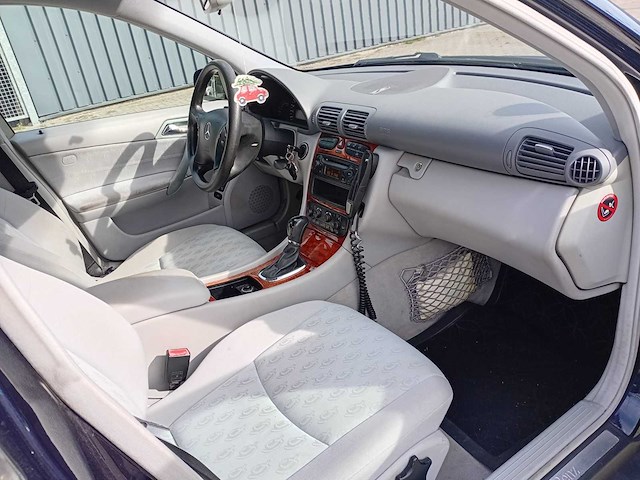 Mercedes-benz c-klasse 180 k. classic , 36-lh-bn - afbeelding 23 van  27