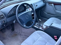 Mercedes-benz c-klasse 180 sport lt-gr-86 - afbeelding 2 van  30