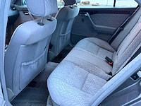 Mercedes-benz c-klasse 180 sport lt-gr-86 - afbeelding 3 van  30