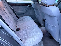 Mercedes-benz c-klasse 180 sport lt-gr-86 - afbeelding 4 van  30