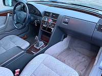 Mercedes-benz c-klasse 180 sport lt-gr-86 - afbeelding 7 van  30