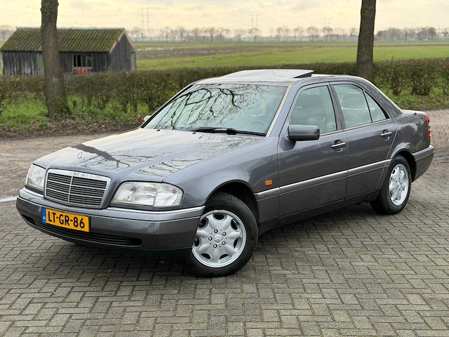 Mercedes-benz c-klasse 180 sport lt-gr-86 - afbeelding 1 van  30
