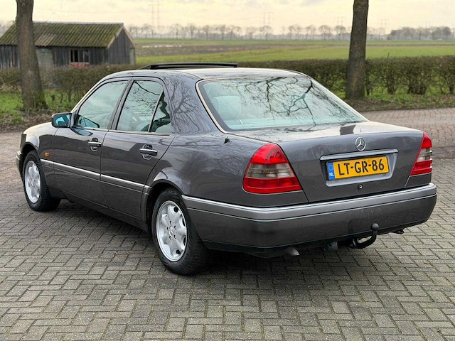 Mercedes-benz c-klasse 180 sport lt-gr-86 - afbeelding 23 van  30