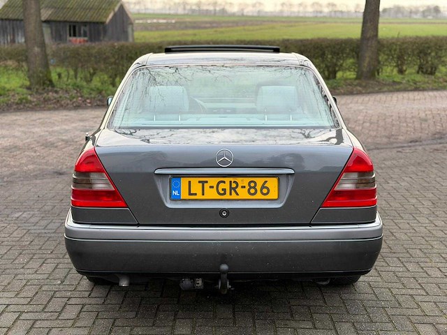 Mercedes-benz c-klasse 180 sport lt-gr-86 - afbeelding 25 van  30