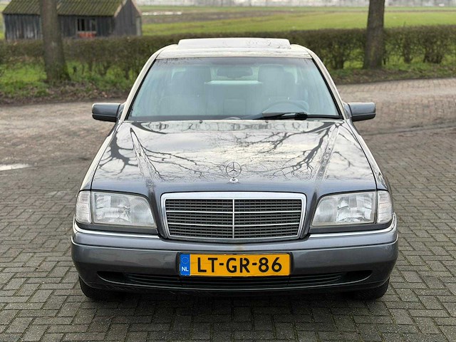 Mercedes-benz c-klasse 180 sport lt-gr-86 - afbeelding 29 van  30