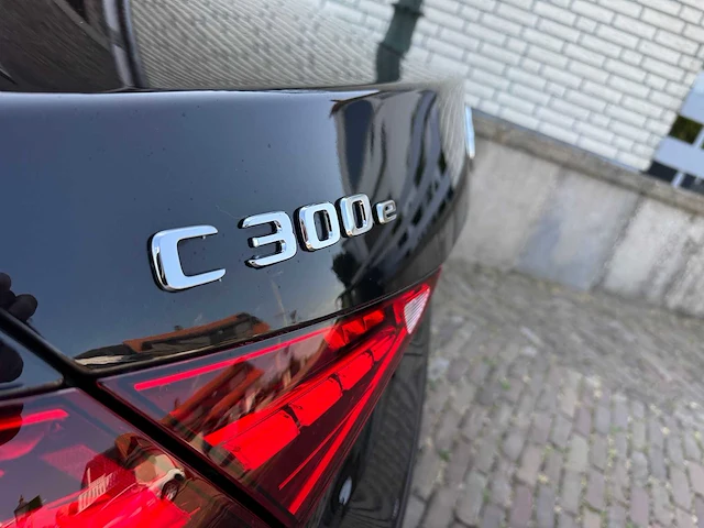 Mercedes-benz c-klasse 300 e amg 19” bns line ltd * , kdb-61-n - afbeelding 5 van  29