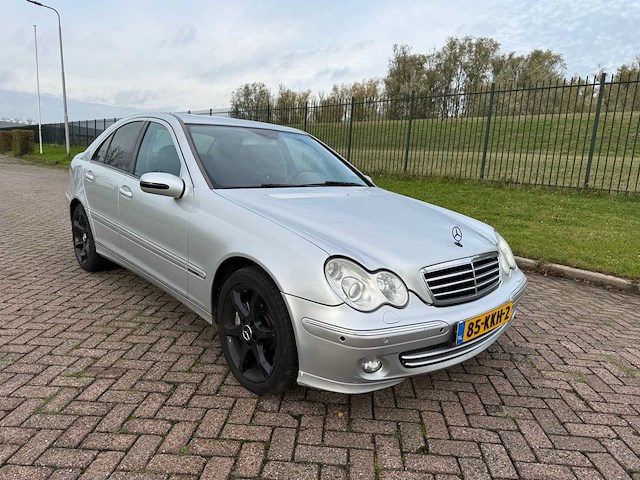 Mercedes-benz c-klasse 320 cdi elegance , 85-kkh-2 - afbeelding 12 van  19