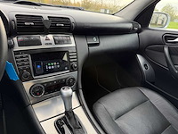 Mercedes-benz c-klasse 320 cdi elegance , 85-kkh-2 - afbeelding 13 van  19