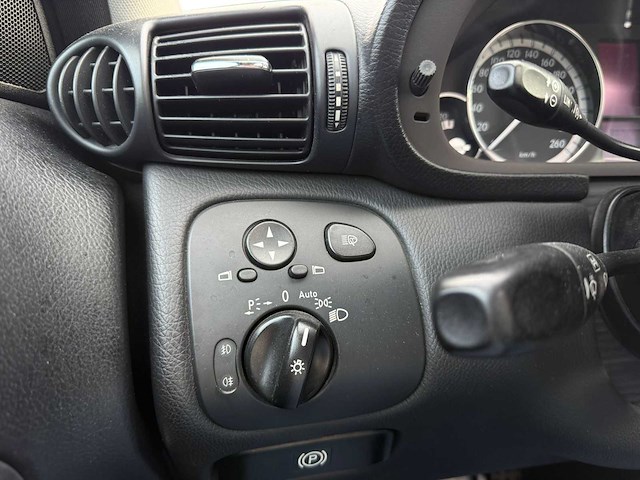 Mercedes-benz c-klasse 320 cdi elegance , 85-kkh-2 - afbeelding 15 van  19