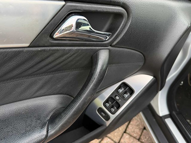 Mercedes-benz c-klasse 320 cdi elegance , 85-kkh-2 - afbeelding 3 van  19