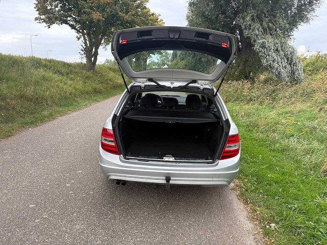 Mercedes-benz c-klasse estate 180 , gvt-60-r - afbeelding 18 van  21