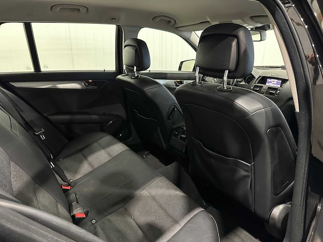 Mercedes-benz c-klasse estate 180 k bl.e.bnsed.av. 35-kpj-4 - afbeelding 4 van  25