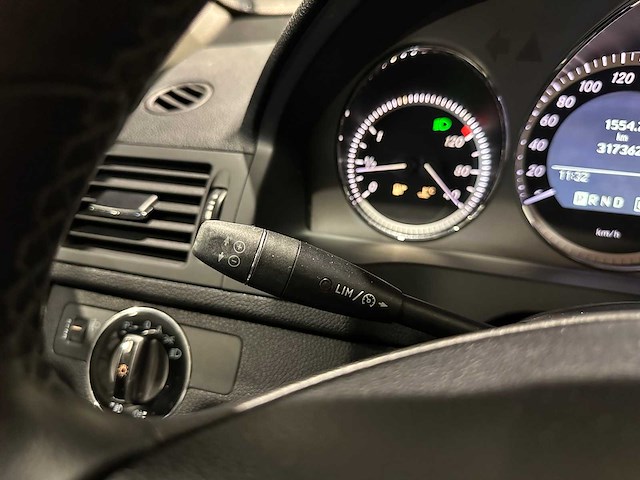 Mercedes-benz c-klasse estate 180 k bl.e.bnsed.av. 35-kpj-4 - afbeelding 6 van  25