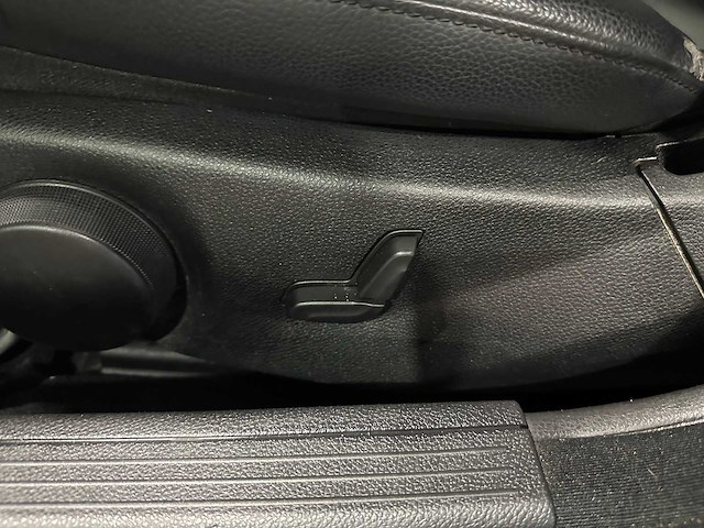 Mercedes-benz c-klasse estate 180 k bl.e.bnsed.av. 35-kpj-4 - afbeelding 11 van  25