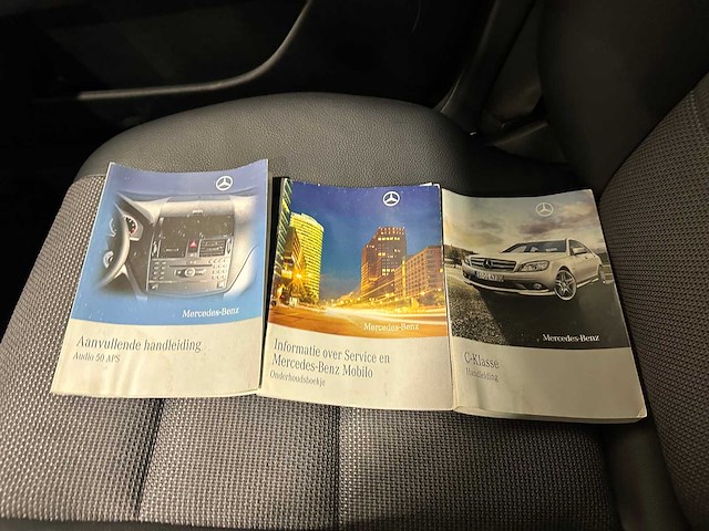 Mercedes-benz c-klasse estate 180 k bl.e.bnsed.av. 35-kpj-4 - afbeelding 13 van  25