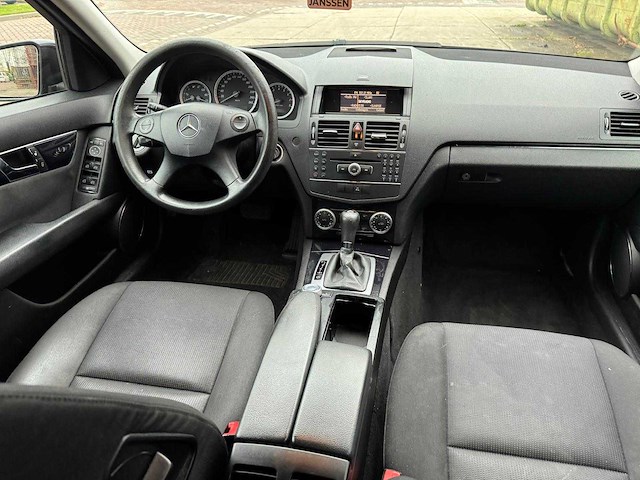 Mercedes-benz c-klasse estate 180 k bluee. bns cl. amg 18'' automaat 86-jgb-9 - afbeelding 11 van  20